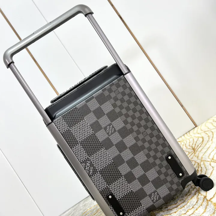 スーパーコピー ルイヴィトン スーツケース