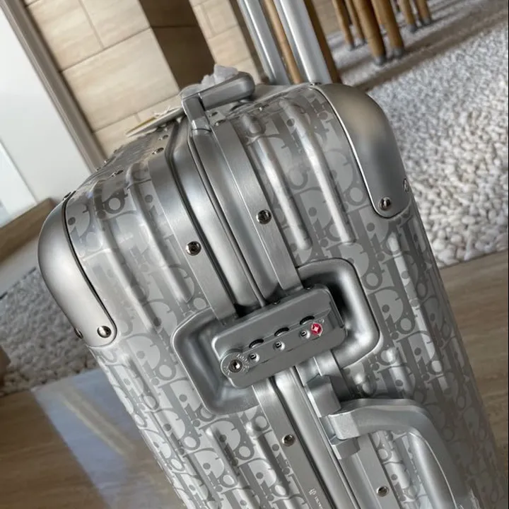 スーパーコピー ディオール スーツケース