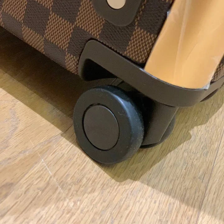 スーパーコピー ルイヴィトン スーツケース