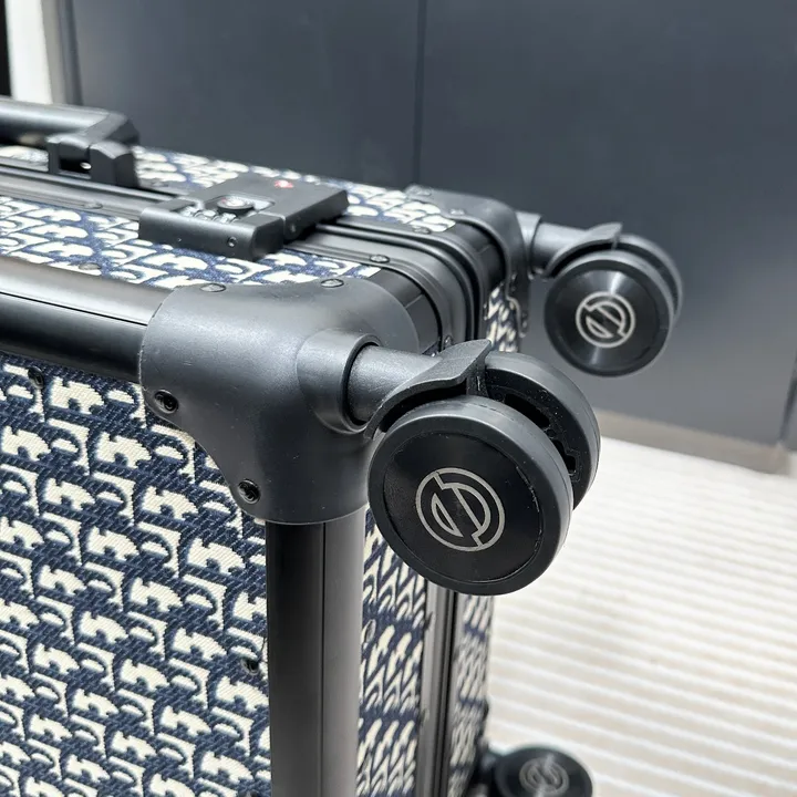 スーパーコピー ディオール スーツケース