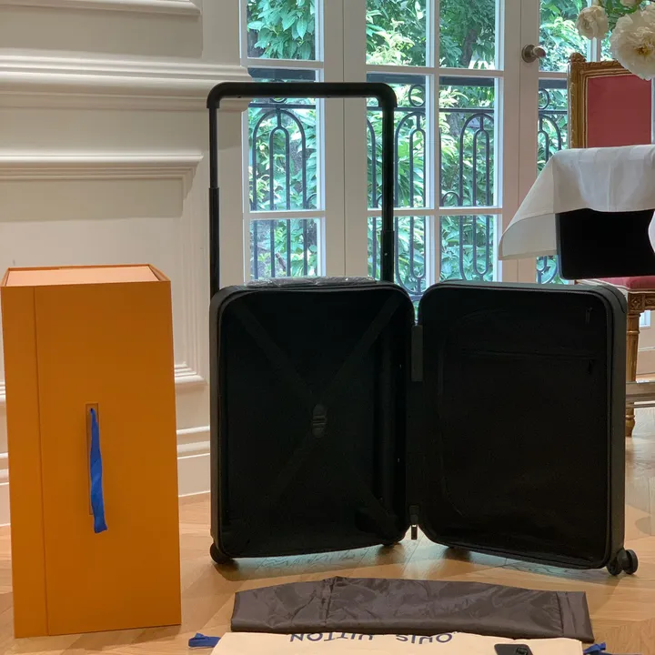 スーパーコピー ルイヴィトン スーツケース