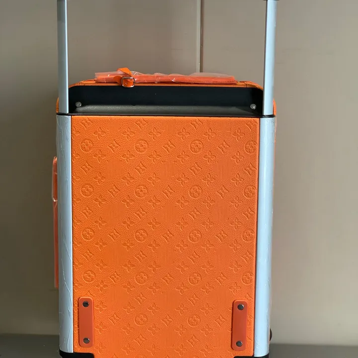 スーパーコピー ルイヴィトン スーツケース