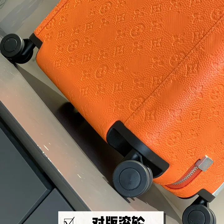 スーパーコピー ルイヴィトン スーツケース