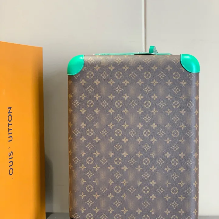 スーパーコピー ルイヴィトン スーツケース