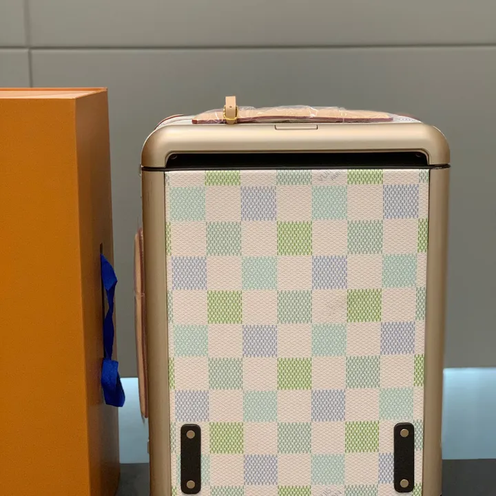 スーパーコピー ルイヴィトン スーツケース