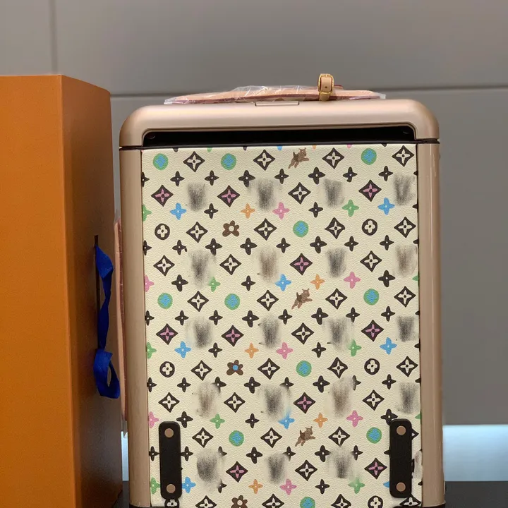 スーパーコピー ルイヴィトン スーツケース