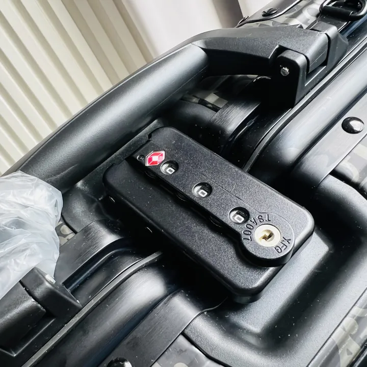 スーパーコピー グッチ スーツケース