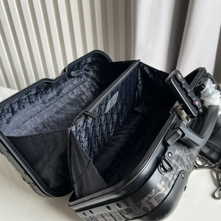 スーパーコピー グッチ スーツケース