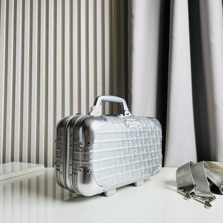 スーパーコピー ディオール スーツケース