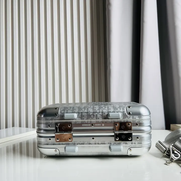 スーパーコピー ディオール スーツケース
