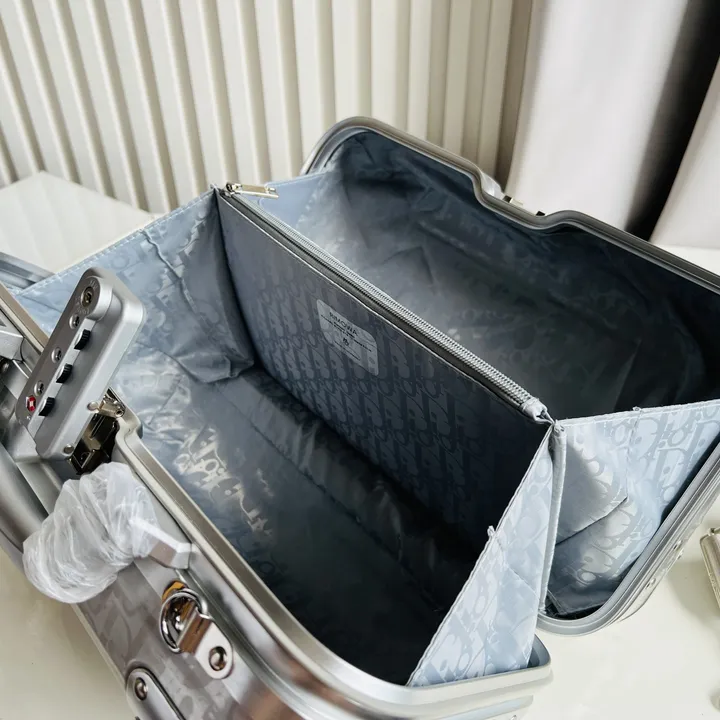 スーパーコピー ディオール スーツケース