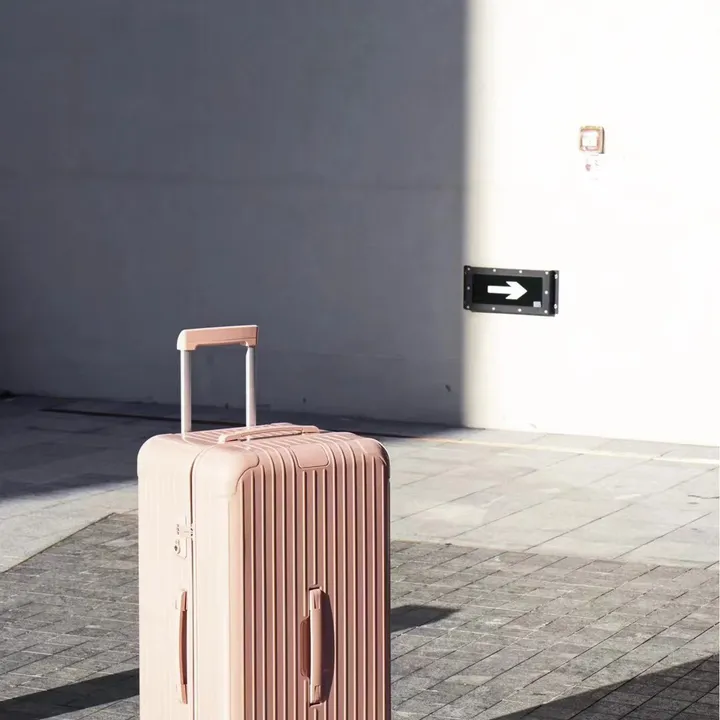 スーパーコピー リモワ スーツケース