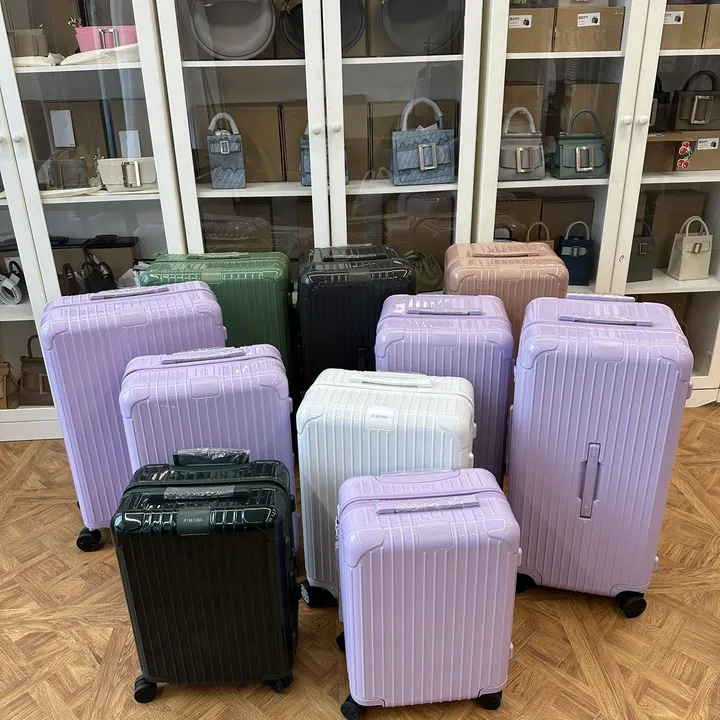 スーパーコピー リモワ スーツケース