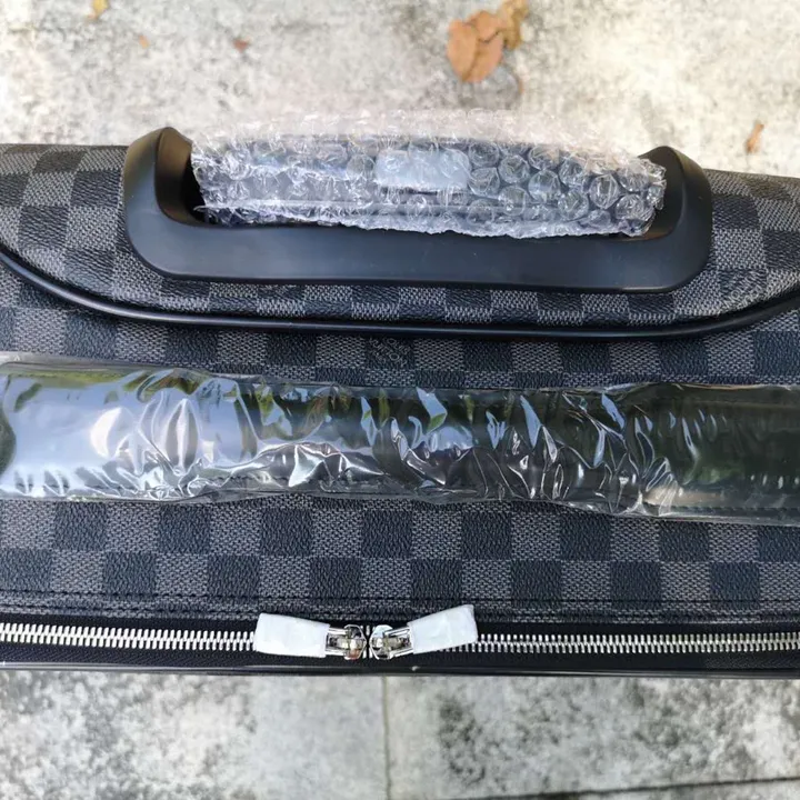 スーパーコピー ルイヴィトン スーツケース