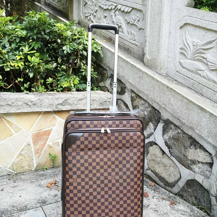 スーパーコピー ルイヴィトン スーツケース