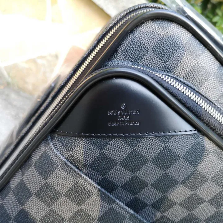 スーパーコピー ルイヴィトン スーツケース