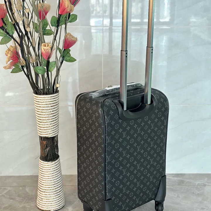 スーパーコピー ルイヴィトン スーツケース