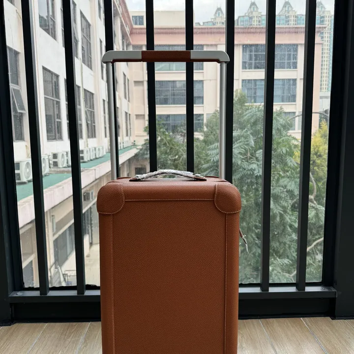 スーパーコピー シャネル スーツケース