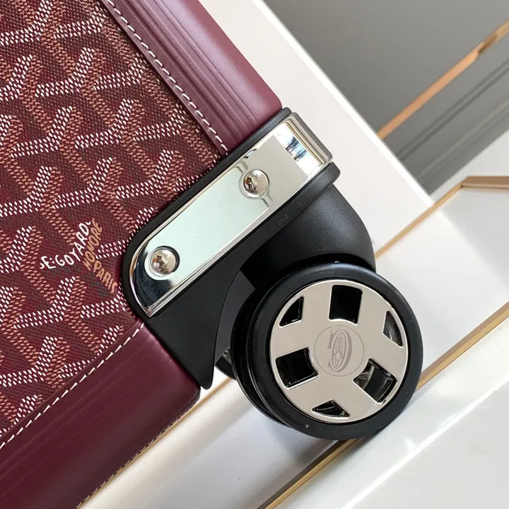 スーパーコピー フェンディ スーツケース