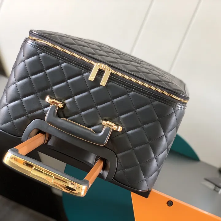 スーパーコピー シャネル スーツケース