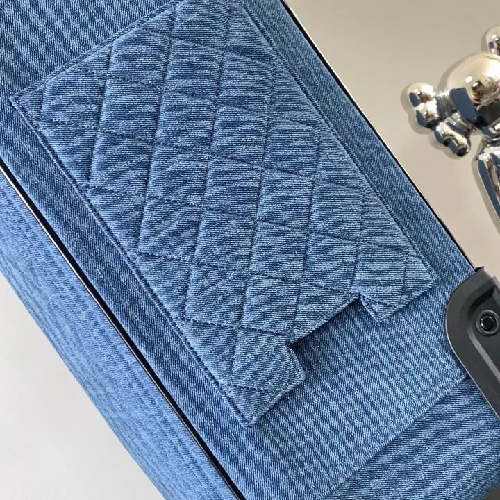 スーパーコピー シャネル スーツケース