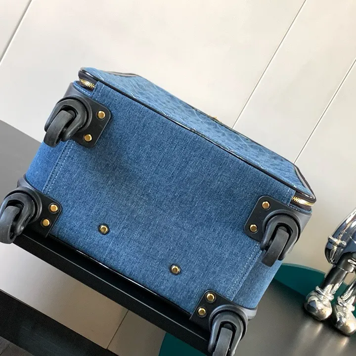 スーパーコピー シャネル スーツケース