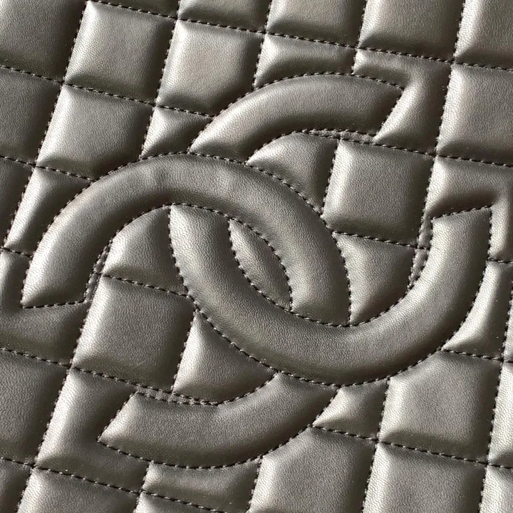 スーパーコピー シャネル スーツケース