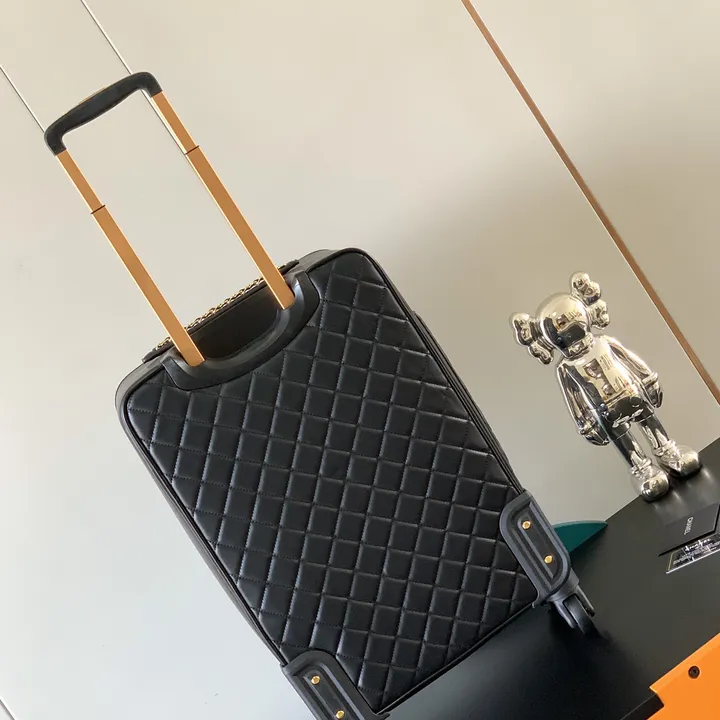 スーパーコピー シャネル スーツケース
