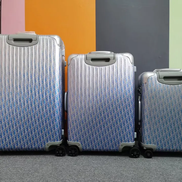 スーパーコピー ディオール スーツケース