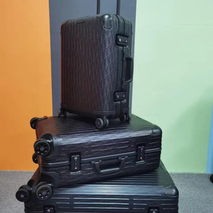 スーパーコピー ディオール スーツケース