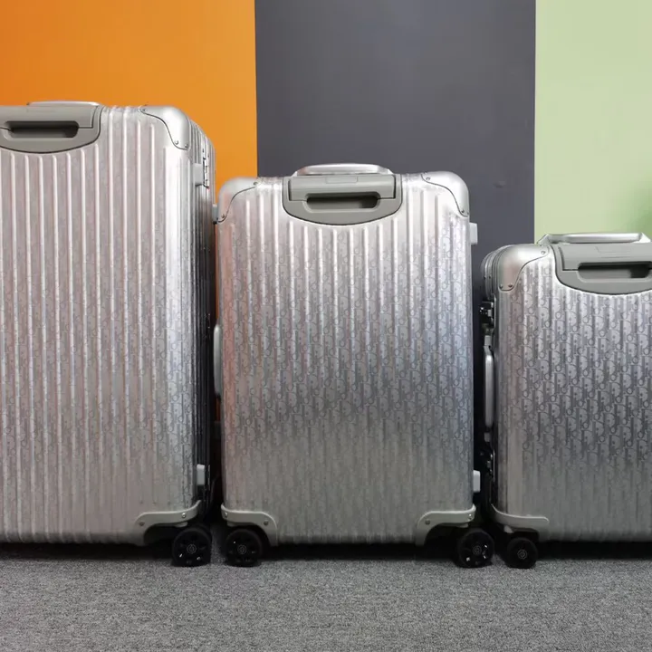 スーパーコピー ディオール スーツケース