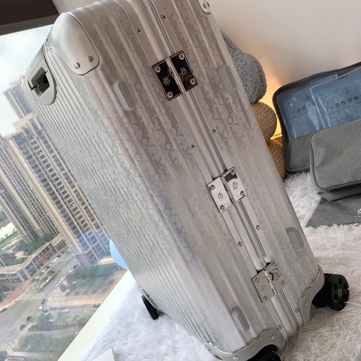 スーパーコピー ディオール スーツケース