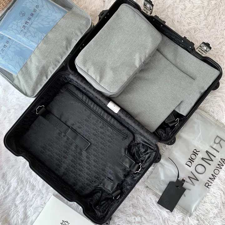 スーパーコピー ディオール スーツケース