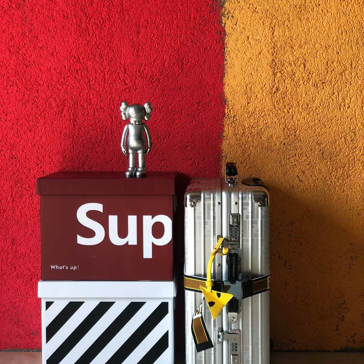 スーパーコピー フェンディ スーツケース