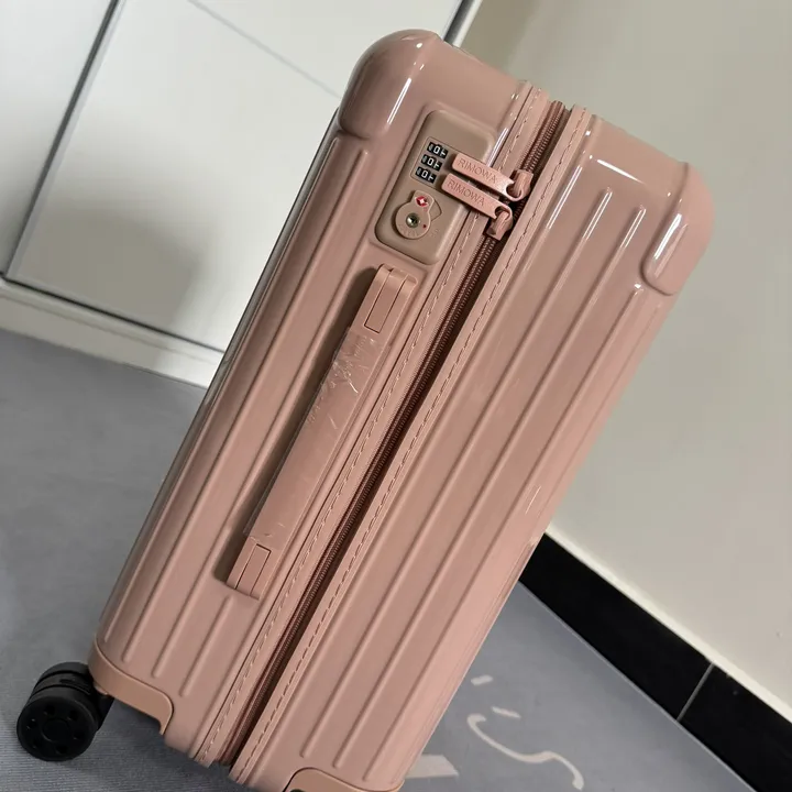 スーパーコピー リモワ スーツケース