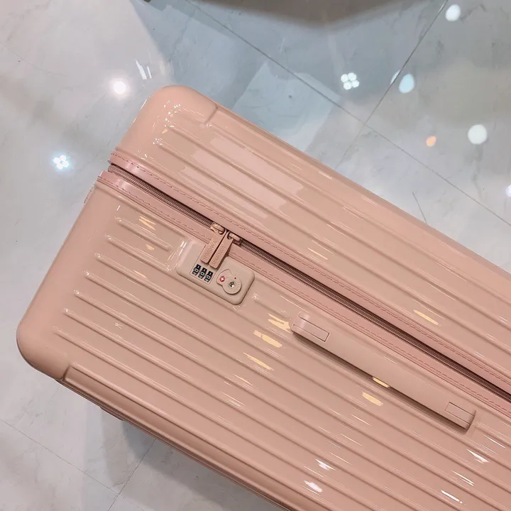 スーパーコピー リモワ スーツケース