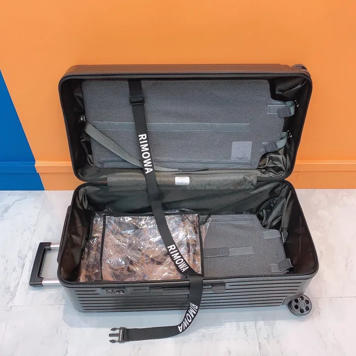 スーパーコピー リモワ スーツケース