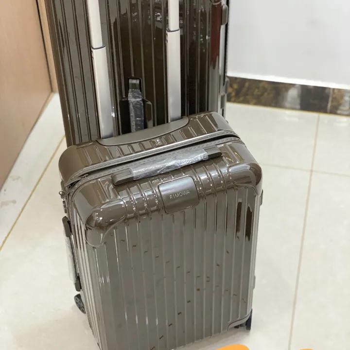 スーパーコピー リモワ スーツケース