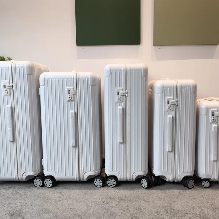 スーパーコピー リモワ スーツケース