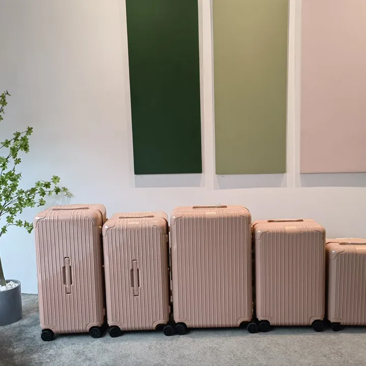 スーパーコピー リモワ スーツケース
