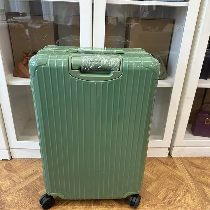 スーパーコピー リモワ スーツケース