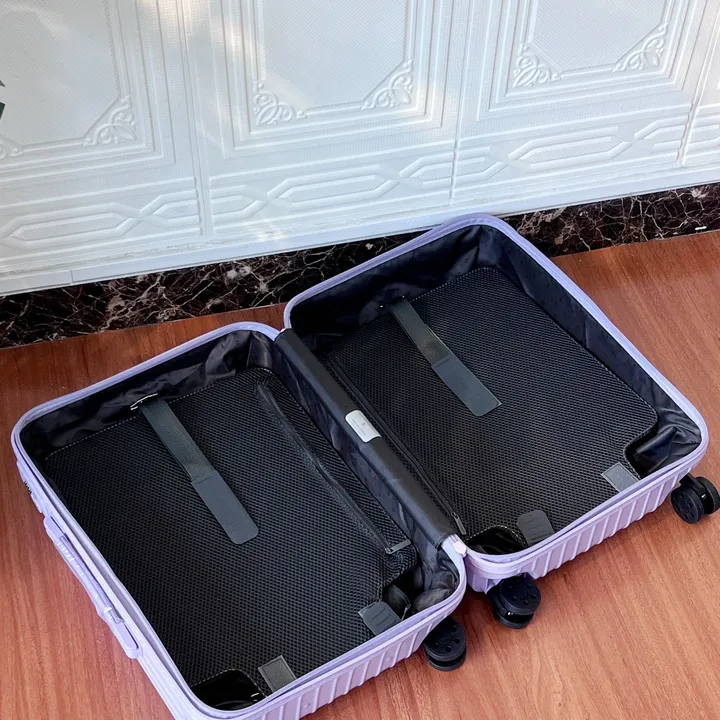 スーパーコピー リモワ スーツケース