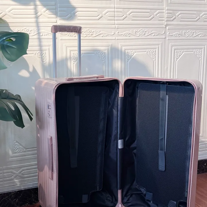 スーパーコピー リモワ スーツケース