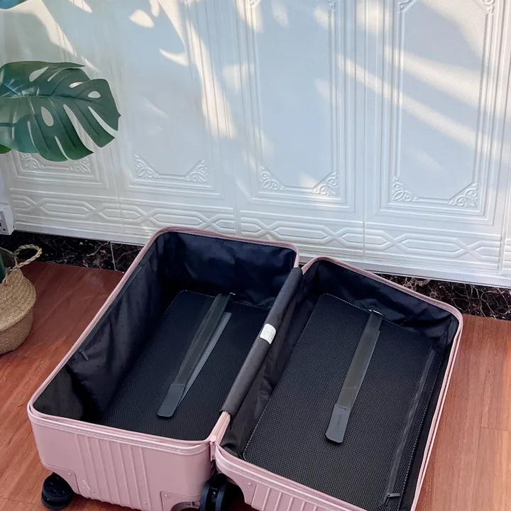 スーパーコピー リモワ スーツケース