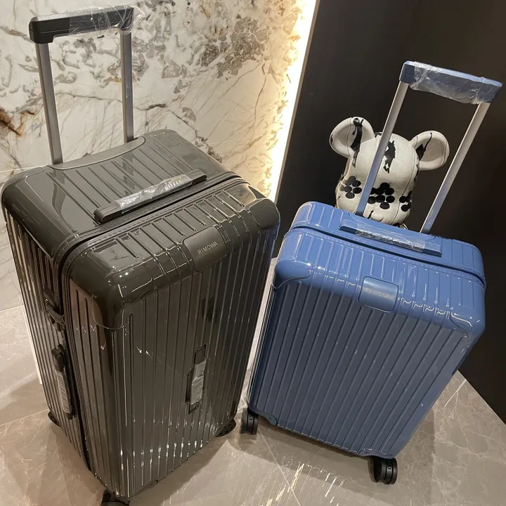 スーパーコピー リモワ スーツケース