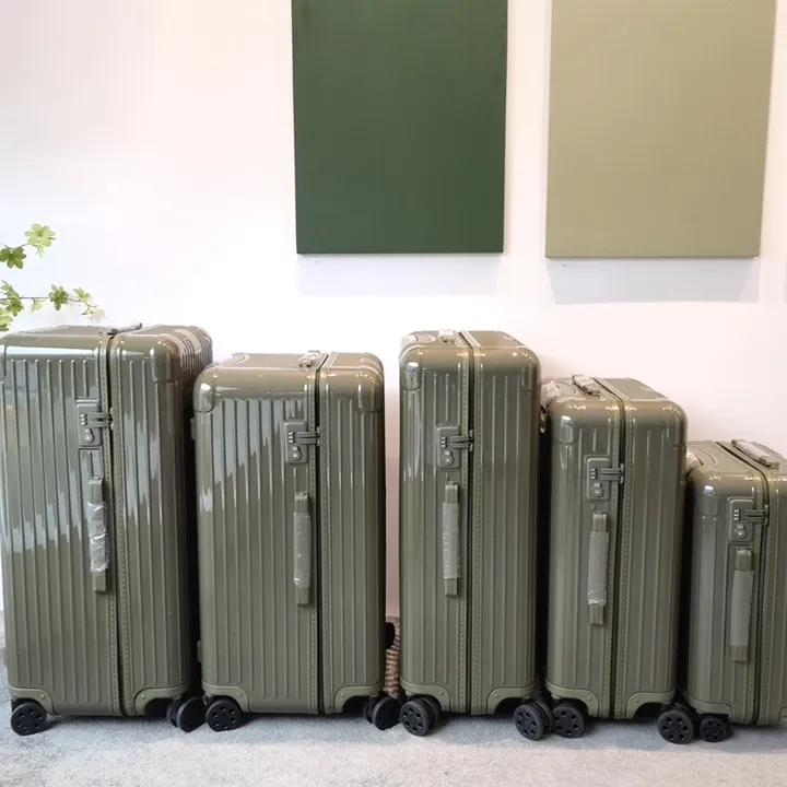 スーパーコピー リモワ スーツケース