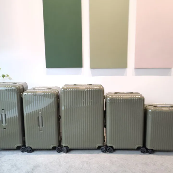 スーパーコピー リモワ スーツケース