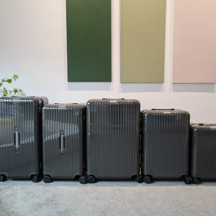 スーパーコピー リモワ スーツケース