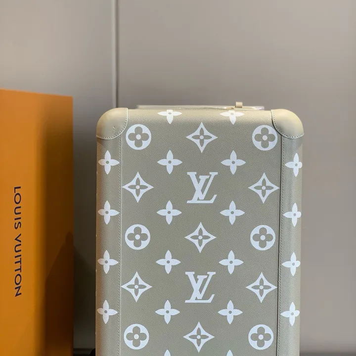 スーパーコピー ルイヴィトン スーツケース