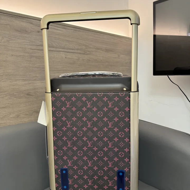 スーパーコピー ルイヴィトン スーツケース
